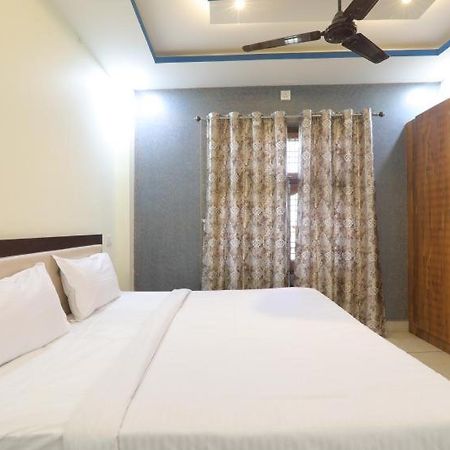 Shree Ram Hotel 戈勒克布尔 外观 照片